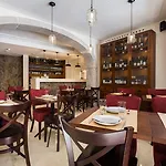 Wine Hotel 4*